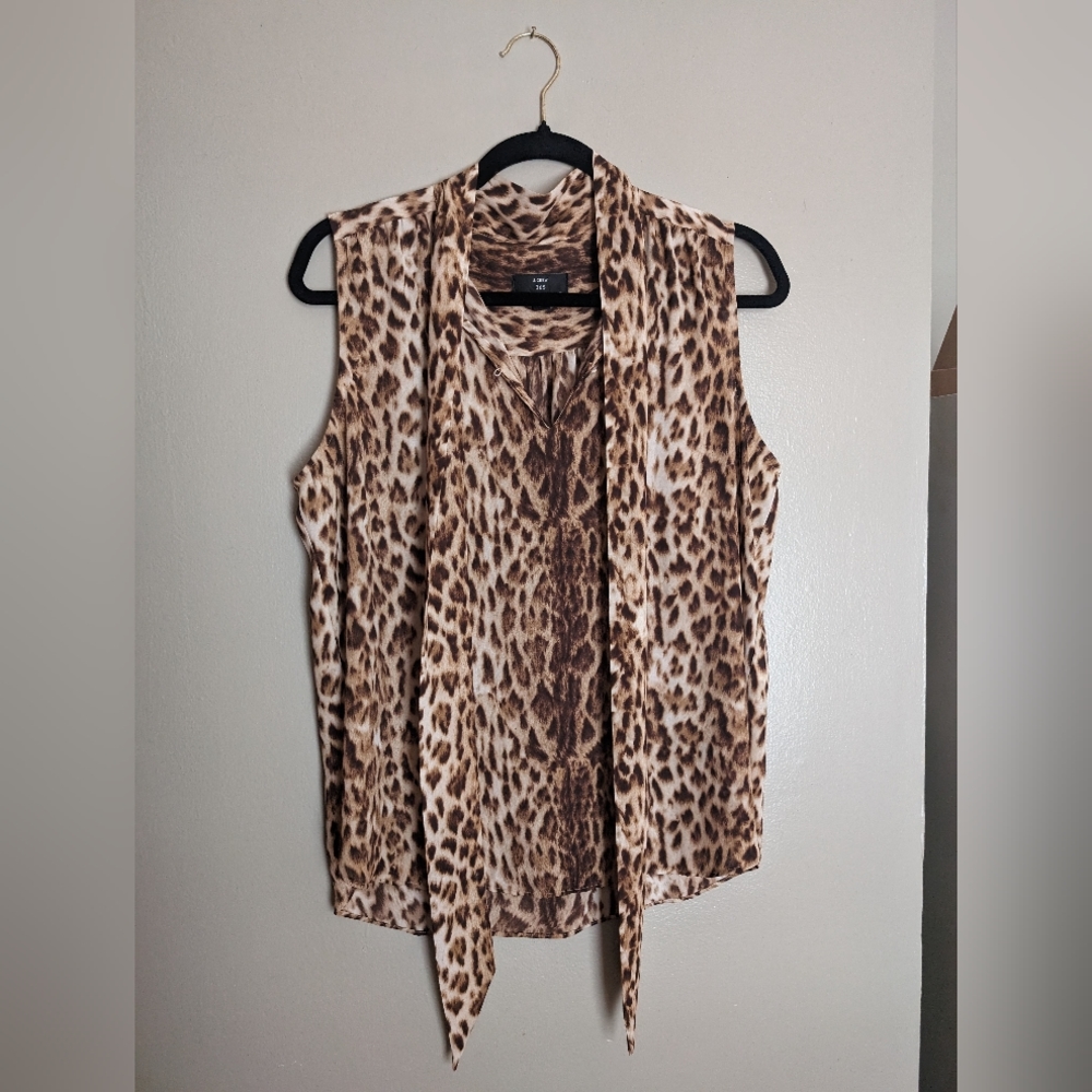 Sleeveless, pussycat bow, animal print, office wear